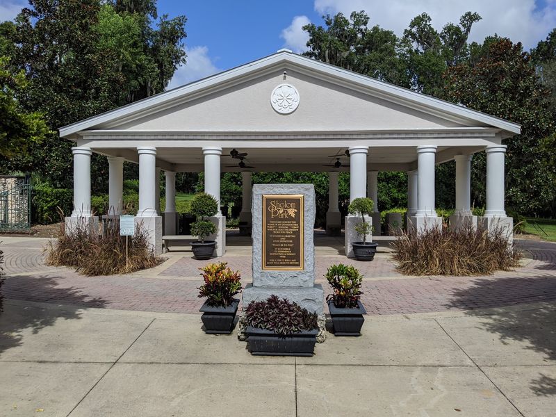 The Pavilion and the Pergebo
