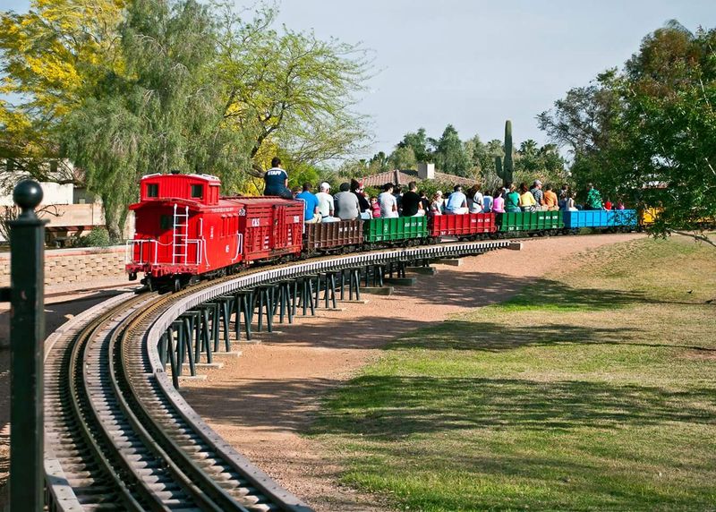 The Ride-On Railroad Loop The Ride-On Railroad Loop