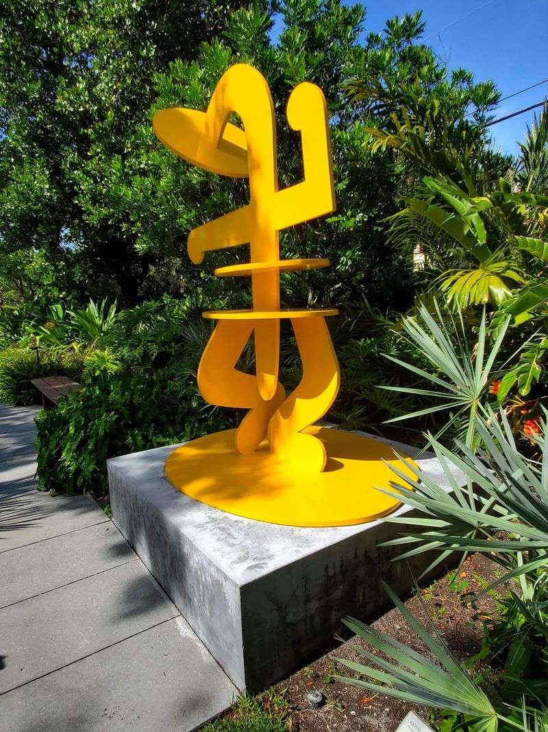 The Sculpture Garden Everyone Insists You See The Sculpture Garden Everyone Insists You See