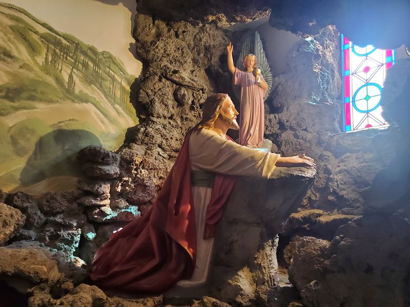 The Stone Grottos Inside The Stone Grottos Inside