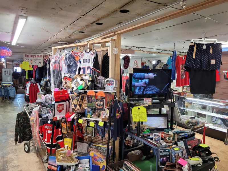 Uncle John's Flea Market, Cedar Lake, IN Uncle John's Flea Market, Cedar Lake, IN