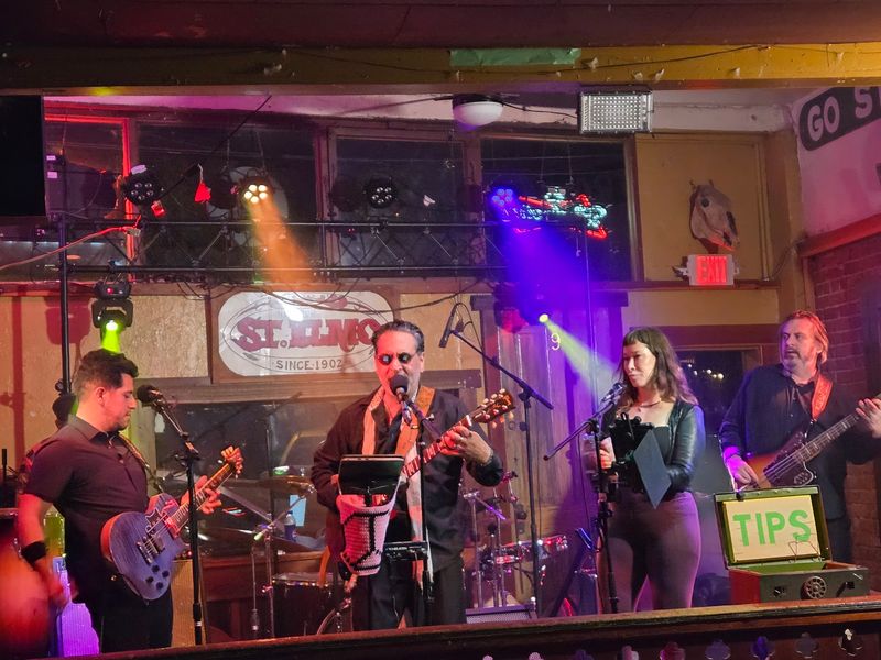 Weekend Bands and Monday Open Mics Weekend Bands and Monday Open Mics