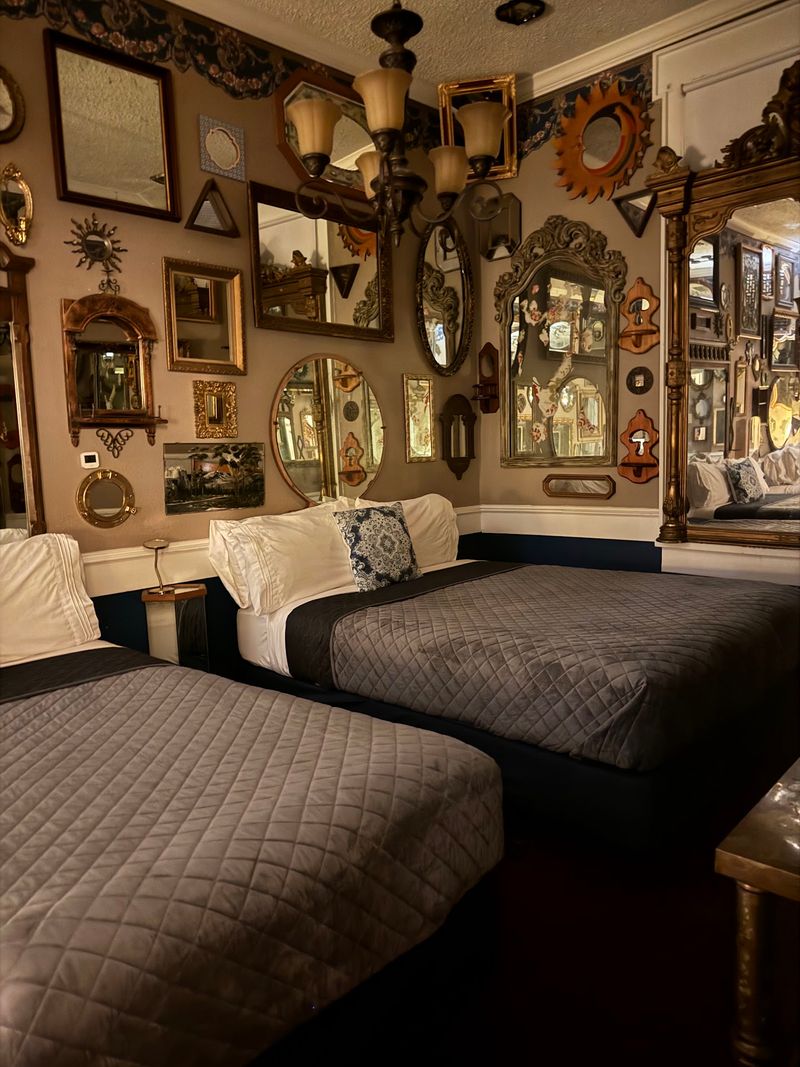Who Should Book a Night Here Who Should Book a Night Here