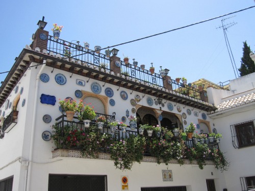 Albayzin | Visiting the Alhambra with kids via We3Travel.com