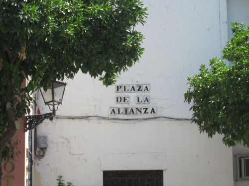 Plaza de la Alianza | What to do in Seville with kids via We3Travel