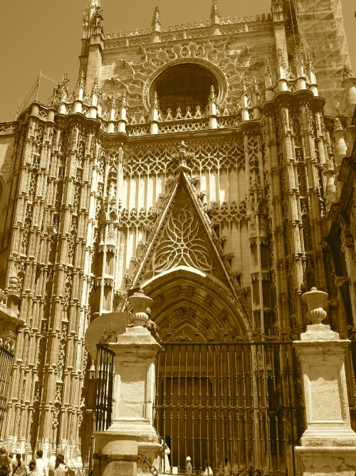 Sevilla Cathedral | What to do in Seville with Kids via We3Travel