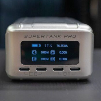 10 Best Portable Chargers That Last for Days of Travel