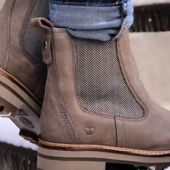 10 Best Travel Booties for Women in Fall 2025