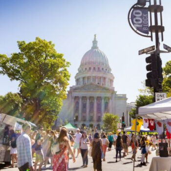 10 Easy Weekend Escapes From Chicago for Foodies & View-Chasers