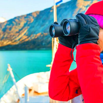 10 Essentials to Pack for an Alaska Cruise (Cold-Weather Ready 2025)