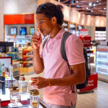 10 Rules Travelers Must Follow to Bring Souvenirs Home Without Trouble (2025)