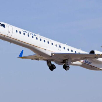 10 Shortest Flights in the U.S. - Some Are Under 10 Miles