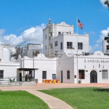 10 Stunning Photos That Capture the Glory of Old American Breweries