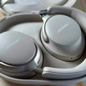 10 Travel Sleep Items Better Than Airline Amenities