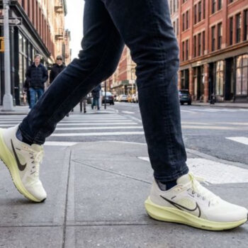 10 Travel Sneakers That Transform Narrow Streets Into Runways