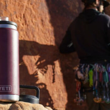 10 Water Bottles That Keep Drinks Cold All Day
