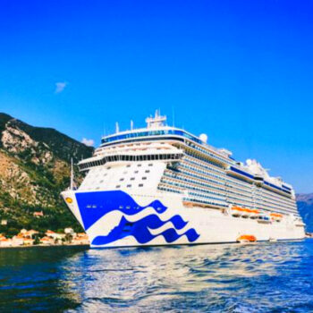 11 Cruise Line Reviews That Might Surprise You