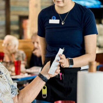 11 Restaurant Chains That Offer Senior Discounts