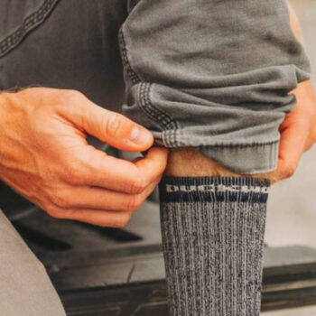 12 Best Hiking Clothes for Every Season (2025 Guide)