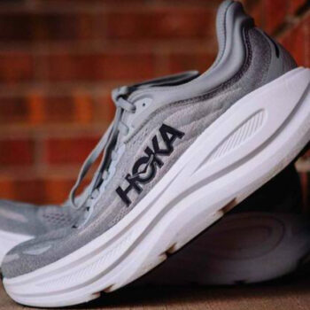 12 Best Men's Travel Walking Shoes for Knee Support in 2025