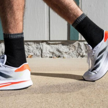 12 Cushioned Travel Sneakers Men Recommend in 2025