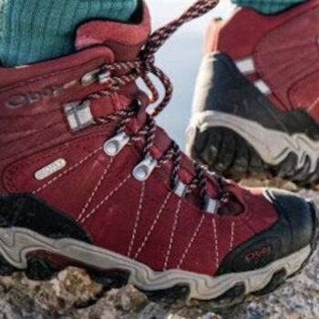 12 Key Facts About Hiking Shoe Materials: Leather vs. Mesh vs. GORE-TEX (2025 Guide)