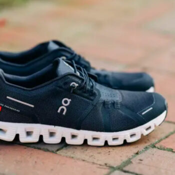 12 Shoes That Stay Comfortable Long After the Itinerary Falls Apart