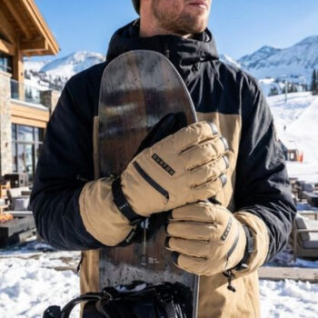 12 Winter Gloves That Actually Keep Your Hands Warm