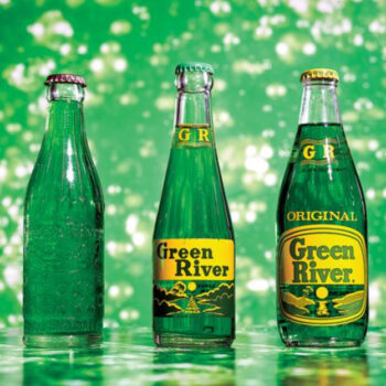 13 Classic Illinois Snacks That Bring Back Serious Nostalgia