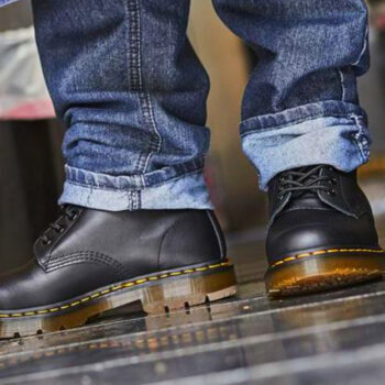 13 Slip-Resistant Shoes Made for Wet Market Streets