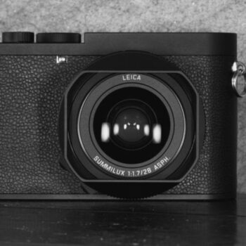 13 Travel Cameras That Make Architecture Look Monumental