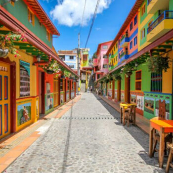15 Best Places for Solo Women Travelers in Colombia