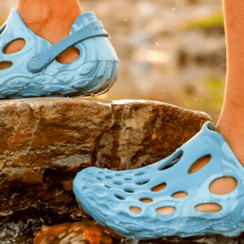 15 Best Travel Shoes for the Beach and Deck
