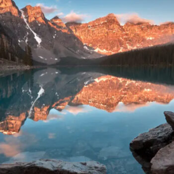 15 Things Tourists Should Never Do in Canada