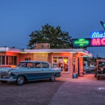 15 Vintage Motels That Are Frozen in Time (and Worth the Stay)