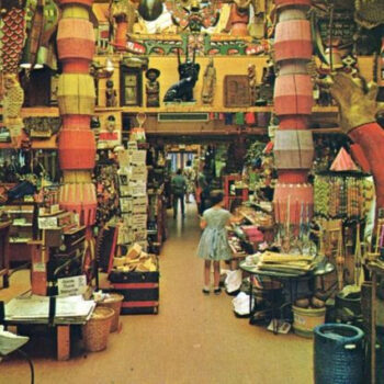 18 Souvenir Shops That Are Time Capsules of Americana