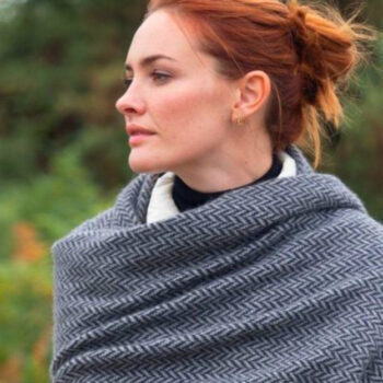 20 Best Shawls & Wraps for Fall Travel Comfort