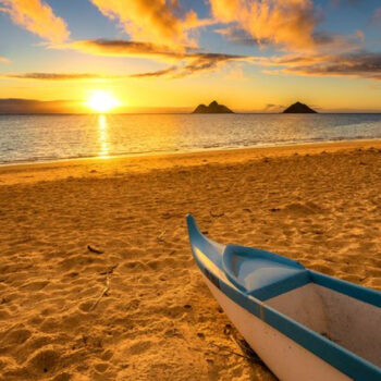 21 Hawaiian Beaches So Stunning You’ll Think You’re Dreaming