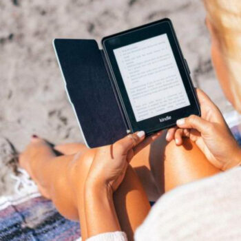 25 Essential Tech Tools U.S. Travelers Are Buying in 2025
