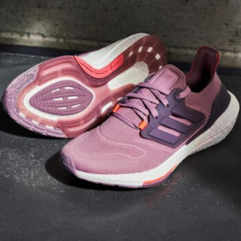 6 Walking Shoes That Absorb a Bad Day Underfoot