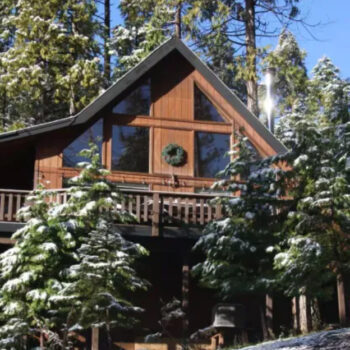 6 cozy cabins near Lake Tahoe to book for winter 2025