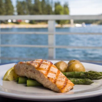 7 Reasons The Cedars Floating Restaurant Is a Must-Visit in Idaho