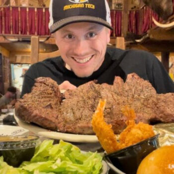 7 Reasons the 72‑Ounce Steak at The Big Texan Made It World Famous