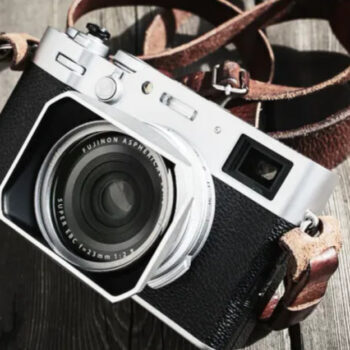 9 Best Cameras for Daily Travel Photography in November 2025