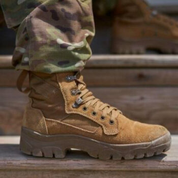 9 Best Combat Boots for Men in Winter 2025
