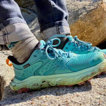 9 Best Walking Shoes for Travelers Who Want Pain-Free Journeys (2025 Tested)