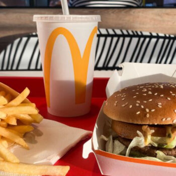 9 Fast Food Chains That Are Overpriced And 9 That Still Offer Great Value