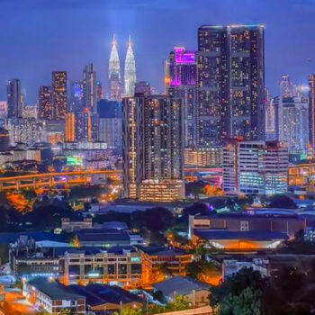 9 Phones That Crush Night Photos in 2025 (No Tripod Needed)