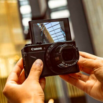 Best 14 Travel Cameras with Touchscreen Controls for Easy Navigation