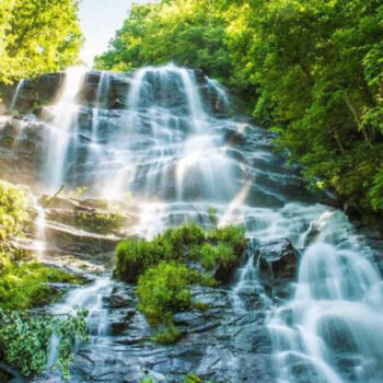 Don’t Miss Out: 16 Waterfalls in the U.S. Worth the Trip Right Now